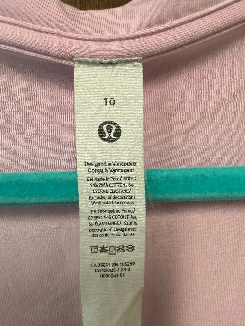 Lululemon scoop neck Racerback tank top Women’s size 10 lilac purple
